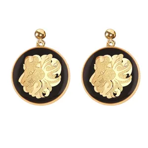 گوشواره طلا 24 عیار زنانه دانژه طرح نماد مرداد کد ZONG0400005