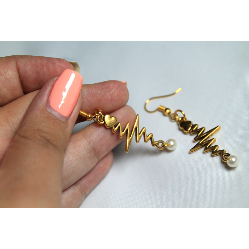 گوشواره زنانه طرح عشق کد u1