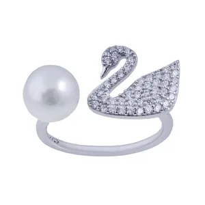 انگشتر نقره زنانه بازرگانی میلادی کد AWR-221