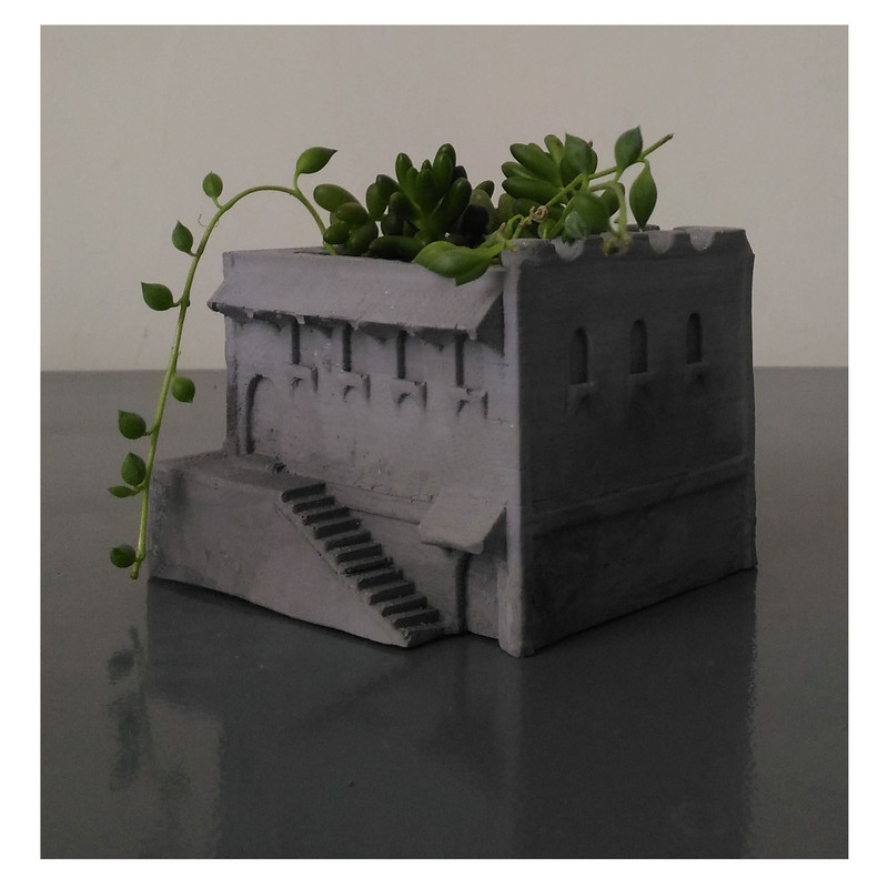 گلدان طرح خانه مدل x1018g