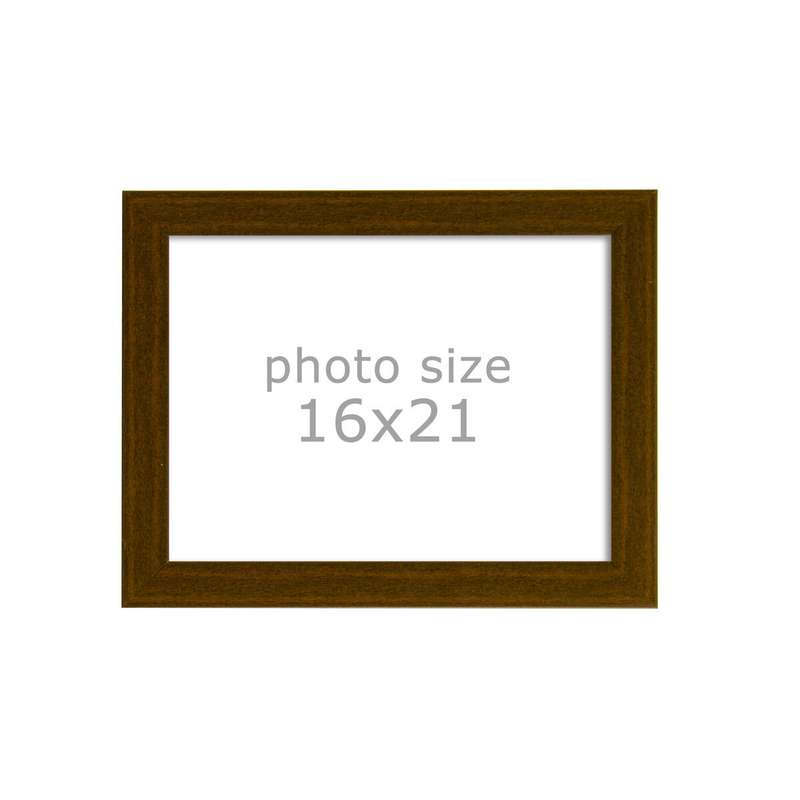 قاب عکس مدل 205G سایز 16×21 سانتی متر قاب عکس مدل 205G سایز 16×21 سانتی متر