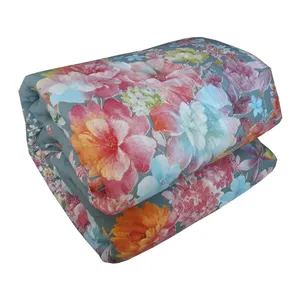 لحاف طرح گل 2 نفره سایز 187x220 سانتی متر