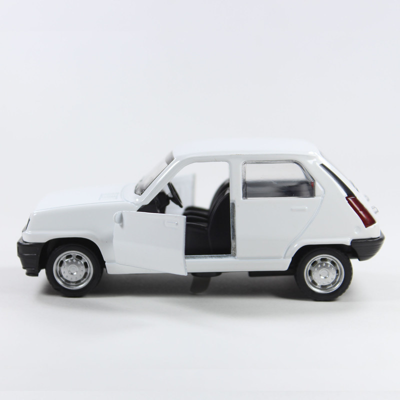 ماشین بازی طرح رنو 5