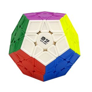 نقد و بررسی روبیک کای وای طرح مگامینکس کد 0012 توسط خریداران