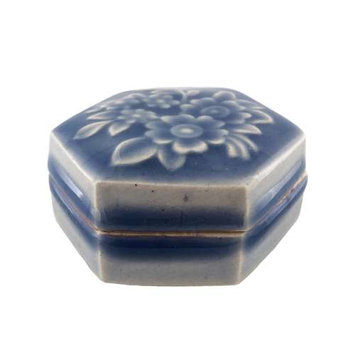 جعبه انگشتر طرح گل مدل gz99060