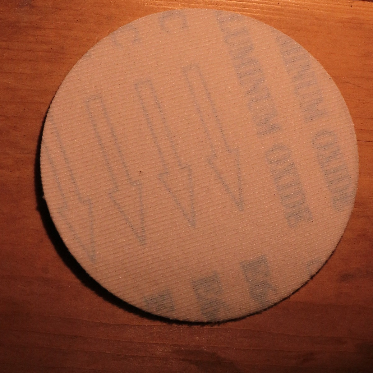 سنباده پشت کرکی مدل P006 بسته 6 عددی سنباده پشت کرکی مدل P006 بسته 6 عددی