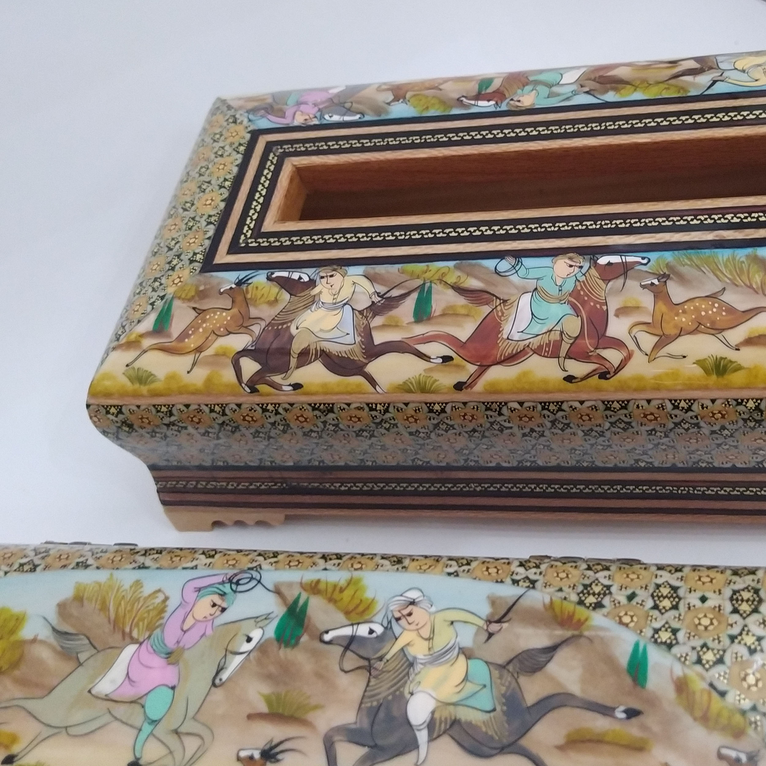 Inlay handicraft tissue box and Cutlery box, Deer hunting Model, code 1103
