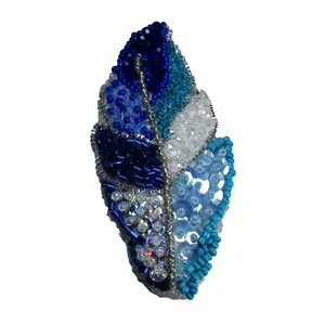  گل سینه زنانه طرح پر کد 009