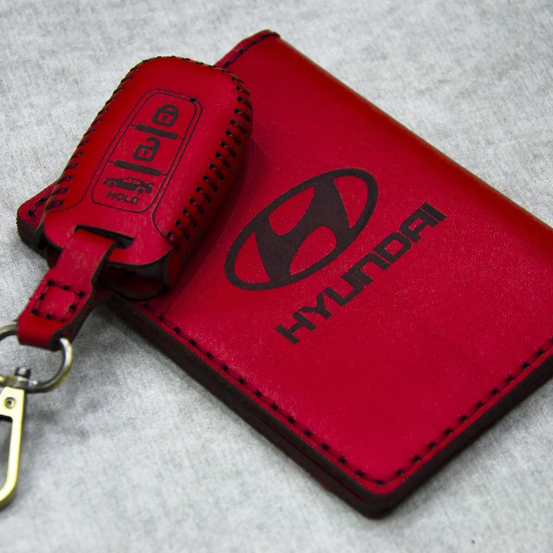 عکس شماره 20 : ست هدیه چرمینه اسپرت طرح هیوندا کد 48027-bthree