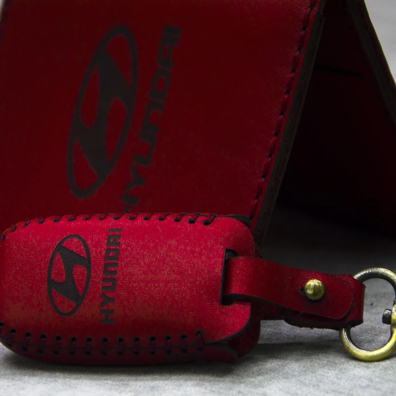 عکس شماره 22 : ست هدیه چرمینه اسپرت طرح هیوندا کد 48027-bthree