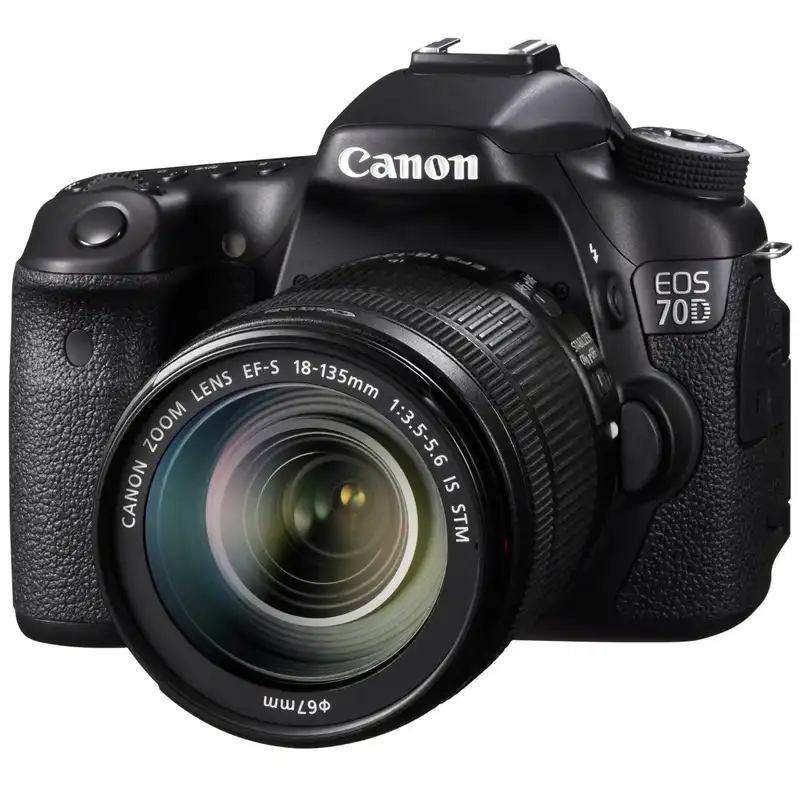دوربین عکاسی کانن مدل EOS 70D+لنزSTM 18-135 میلی متر