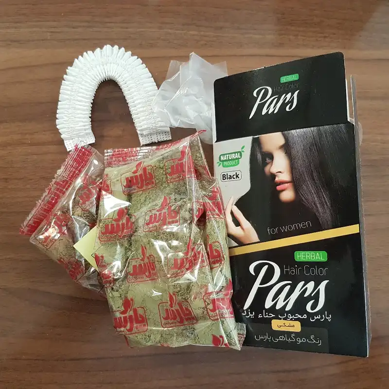 پودر رنگ مو پارس محبوب حناء یزد شماره 3 وزن ۱۰۰ گرم رنگ مشکی طبیعی