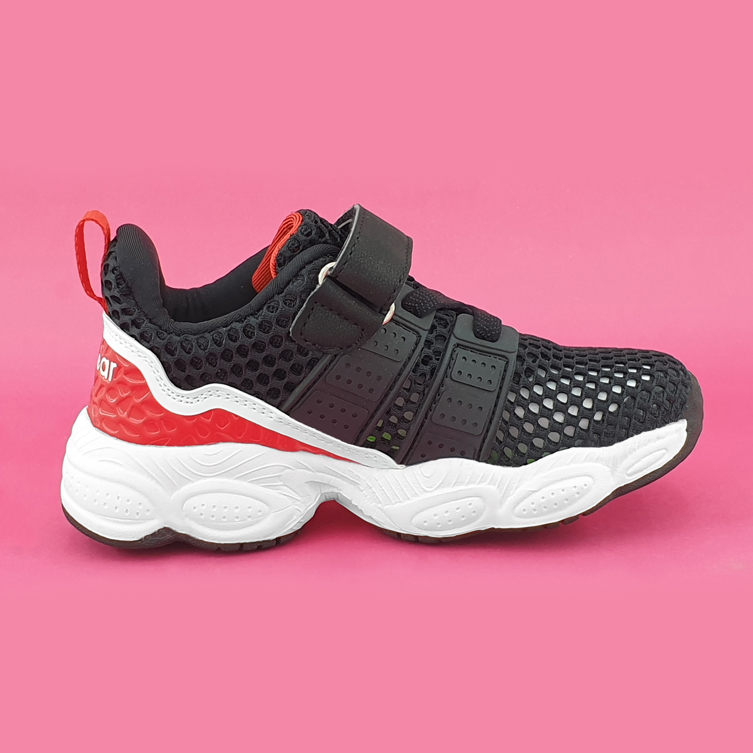 کفش مخصوص پیاده روی پسرانه ای.بیر کد 652391