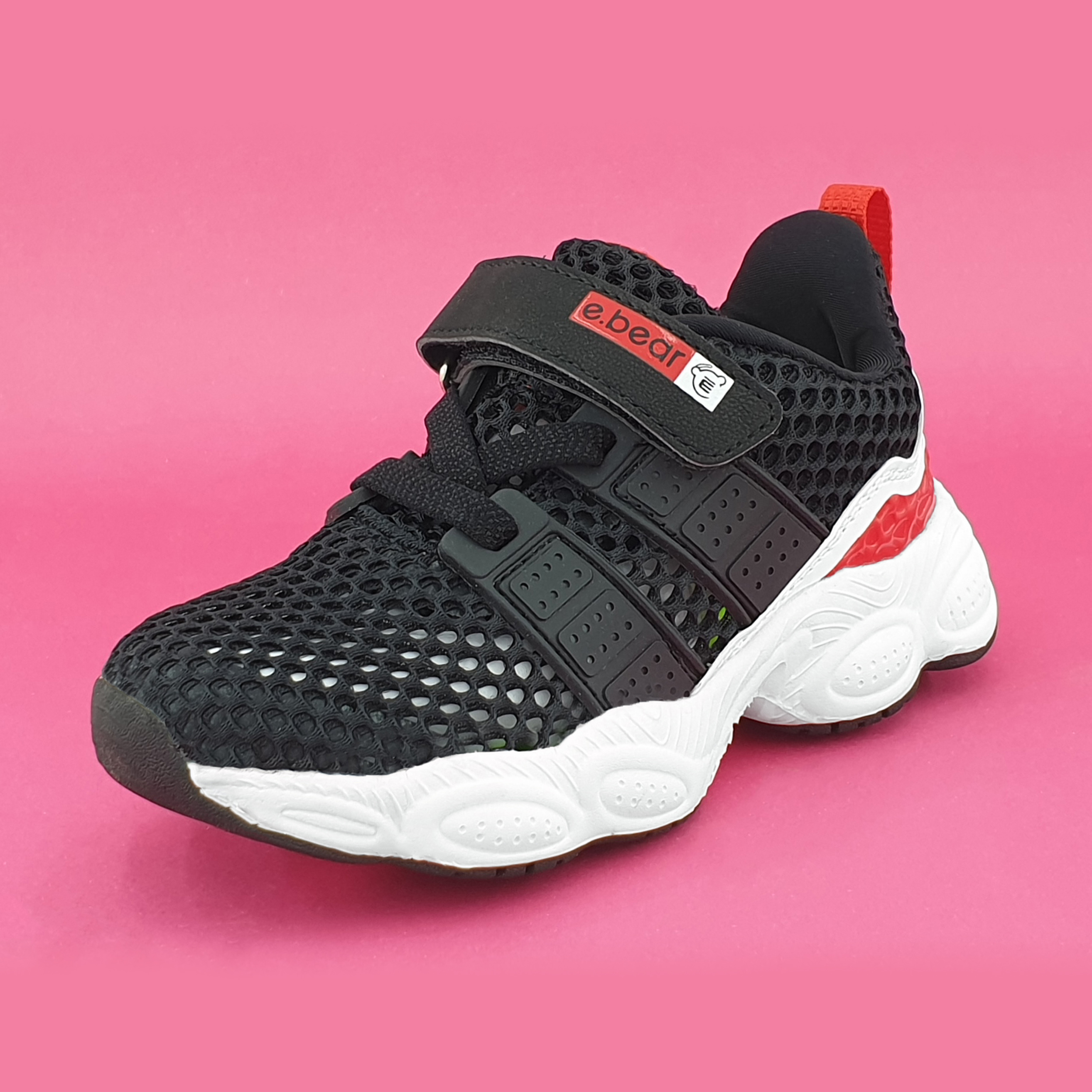 کفش مخصوص پیاده روی پسرانه ای.بیر کد 652391