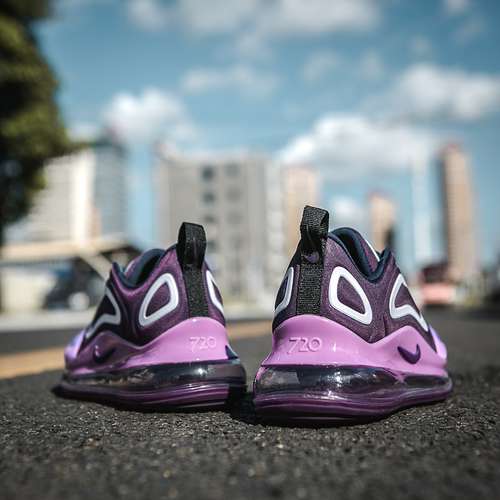 کفش مخصوص پیاده روی زنانه نایکی مدل air max 720