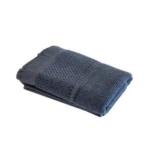 حوله حمام لایکو مدل فندوقی سایز 90x150 سانتیمتر 