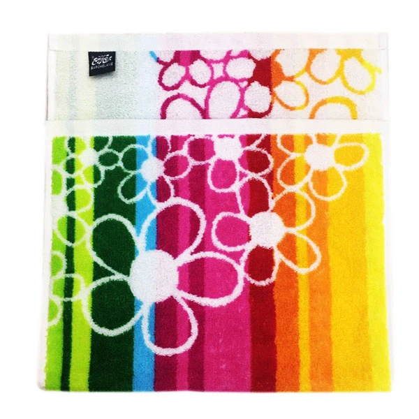 حوله استخری برق لامع طرح نسترن سایز 130×65 سانتی متر