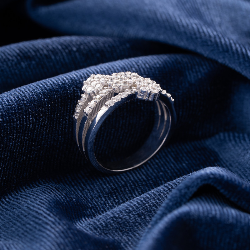 انگشتر طلا 18 عیار زنانه جواهری سون مدل 2425