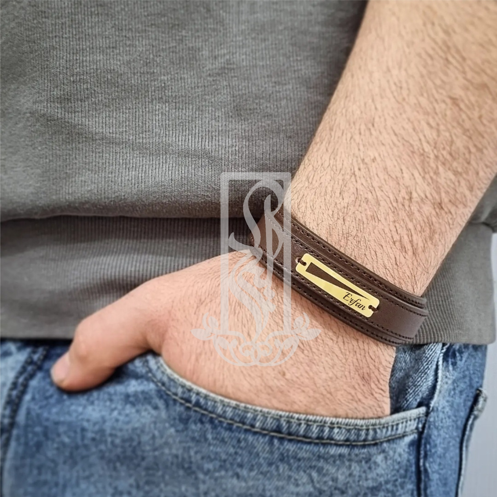 دستبند طلا 18 عیار مردانه لیردا مدل اسم عرفان 832