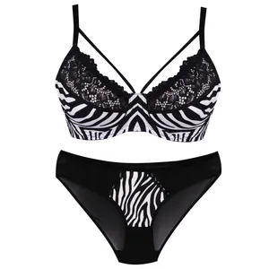 ست شورت و سوتین زنانه کارنا رز مدل 3357 رنگ مشکی