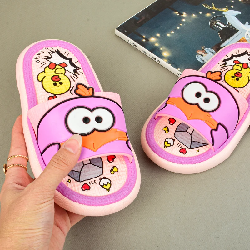 عکس شماره 3 : دمپایی دخترانه مدل انگری برد کد pk.3670