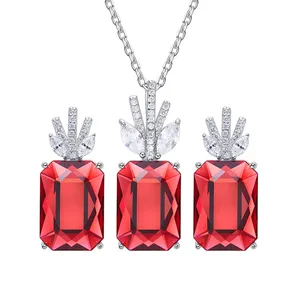 نیم ست نقره زنانه کوبیک مدل QP-4013