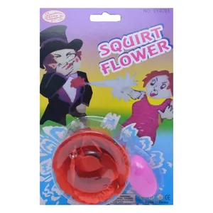 گل سینه دلقک مدل آب پاش