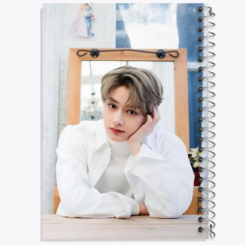 دفتر نقاشی 50 برگ خندالو مدل جان هی گروه سونتین Seventeen کد 12502