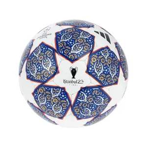 توپ فوتبال مدل چمنی 2024