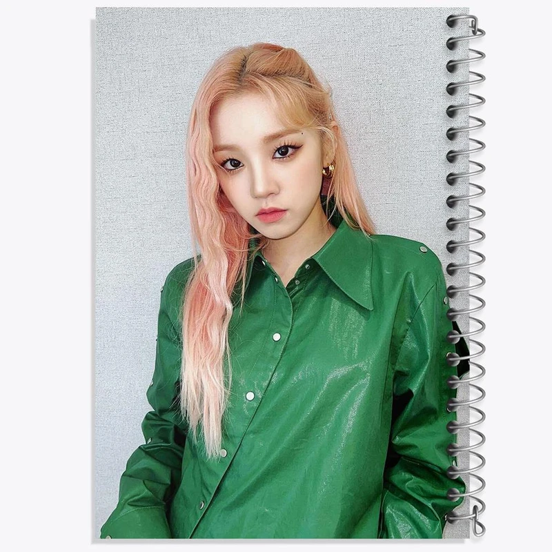 دفتر مشق 50 برگ خندالو مدل یوکی گروه جی آیدل GIdle کد 19509