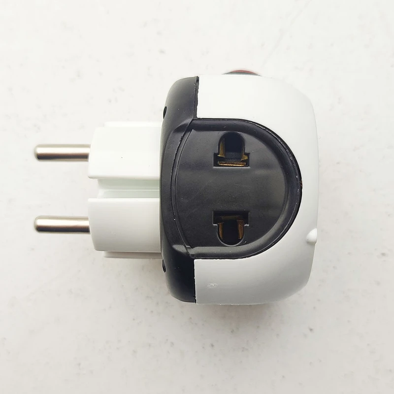 عکس شماره 6 : مبدل سه راهی برق مدل کلید دار مولتی کد 208 بسته 2 عددی