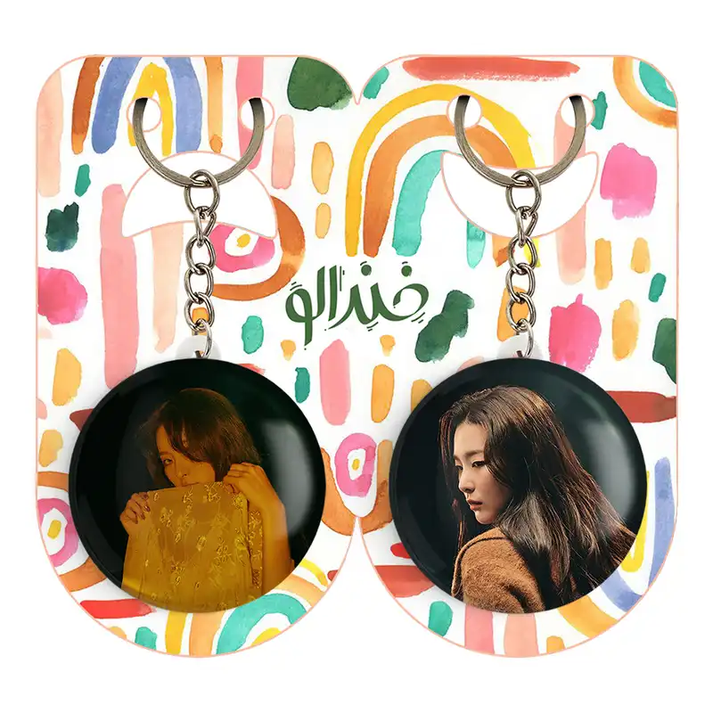 جاکلیدی خندالو مدل سولگی گروه رد ولوت Red Velvet کد 1962619633 مجموعه 2 عددی