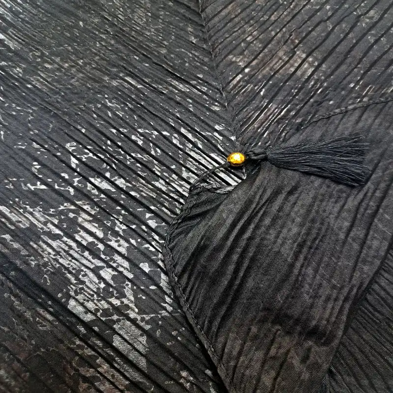 شال زنانه مدل پلیسه طرح پتینه