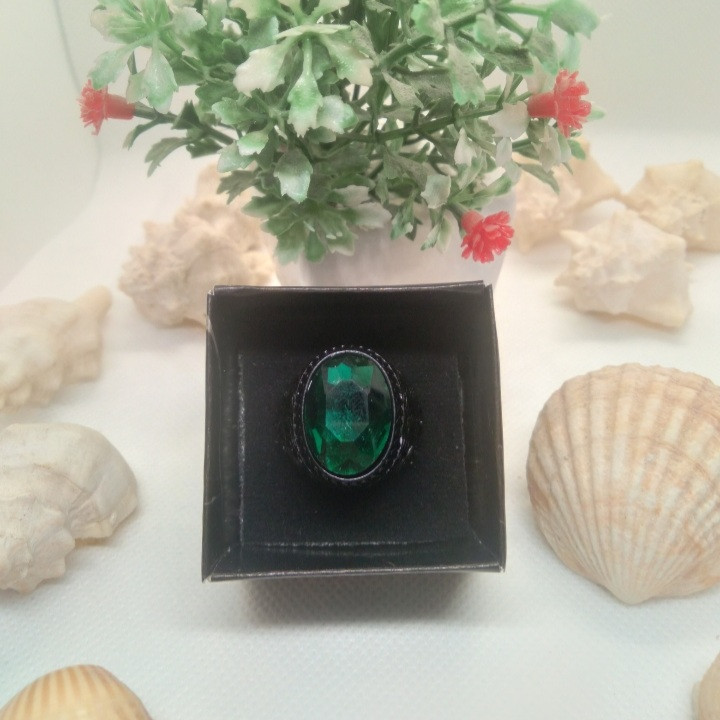 انگشتر مردانه مدل الماس سبز مدل F انگشتر مردانه مدل الماس سبز مدل F