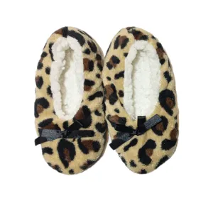 پاپوش دخترانه مدل پلنگی کد 7251636