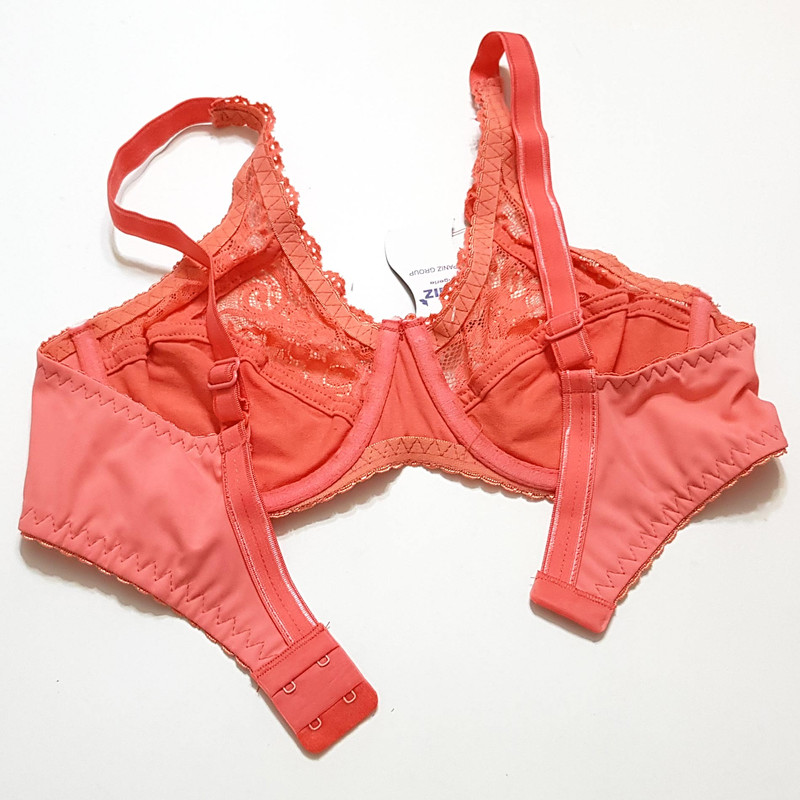 سوتین زنانه پانیذ مدل گیپوری فنردار کد 66364-new رنگ گلبهی