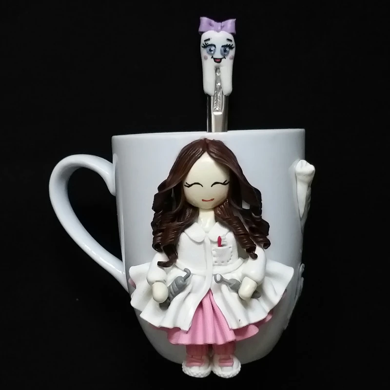 ماگ مدل دختر عروسکی L926 به همراه قاشق