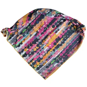 روسری زنانه مدل نخی قواره بزرگ دایره ای رنگین کمانی 