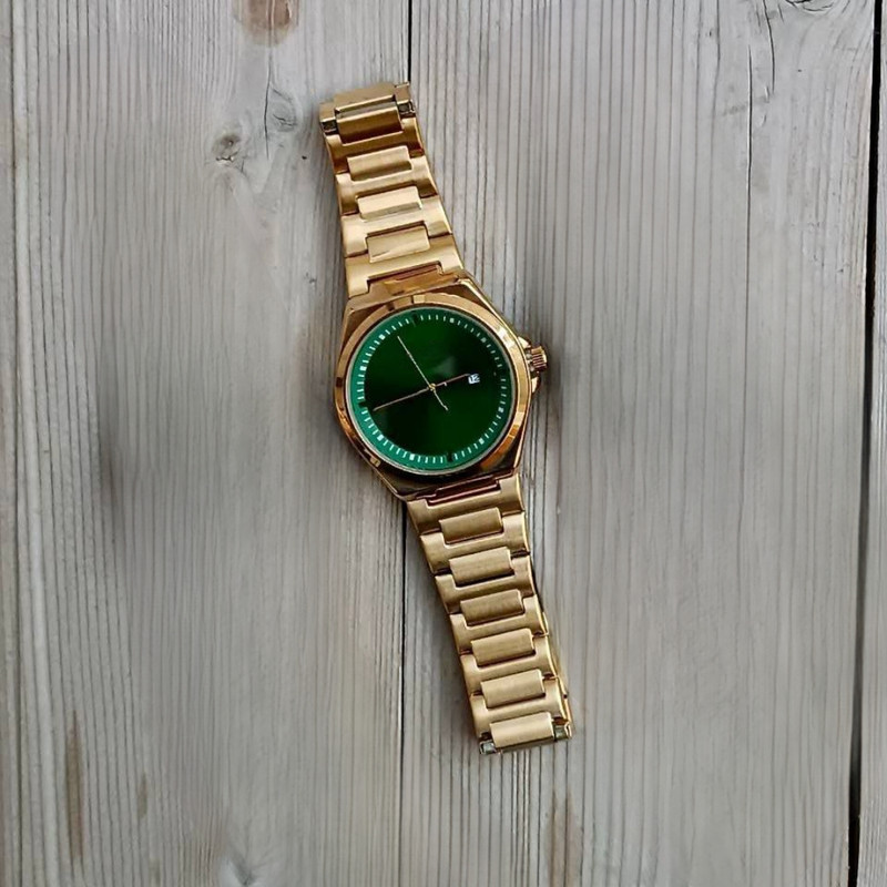 ساعت مچی عقربه‌ای مردانه کوارتز مدل کلاسیک بند استیل کد 1.3