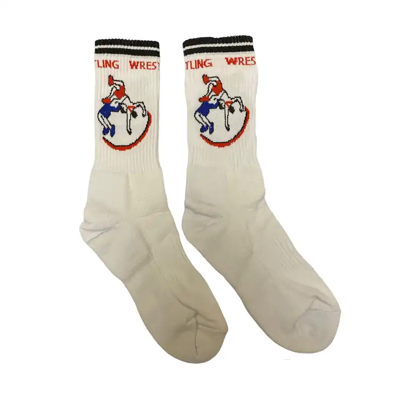 جوراب ورزشی ساق بلند مردانه مدل کف حوله ای طرح کشتی رنگ سفید