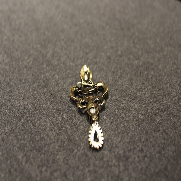 گل سینه زنانه کد Ki 3927-01-9 گل سینه زنانه کد Ki 3927-01-9