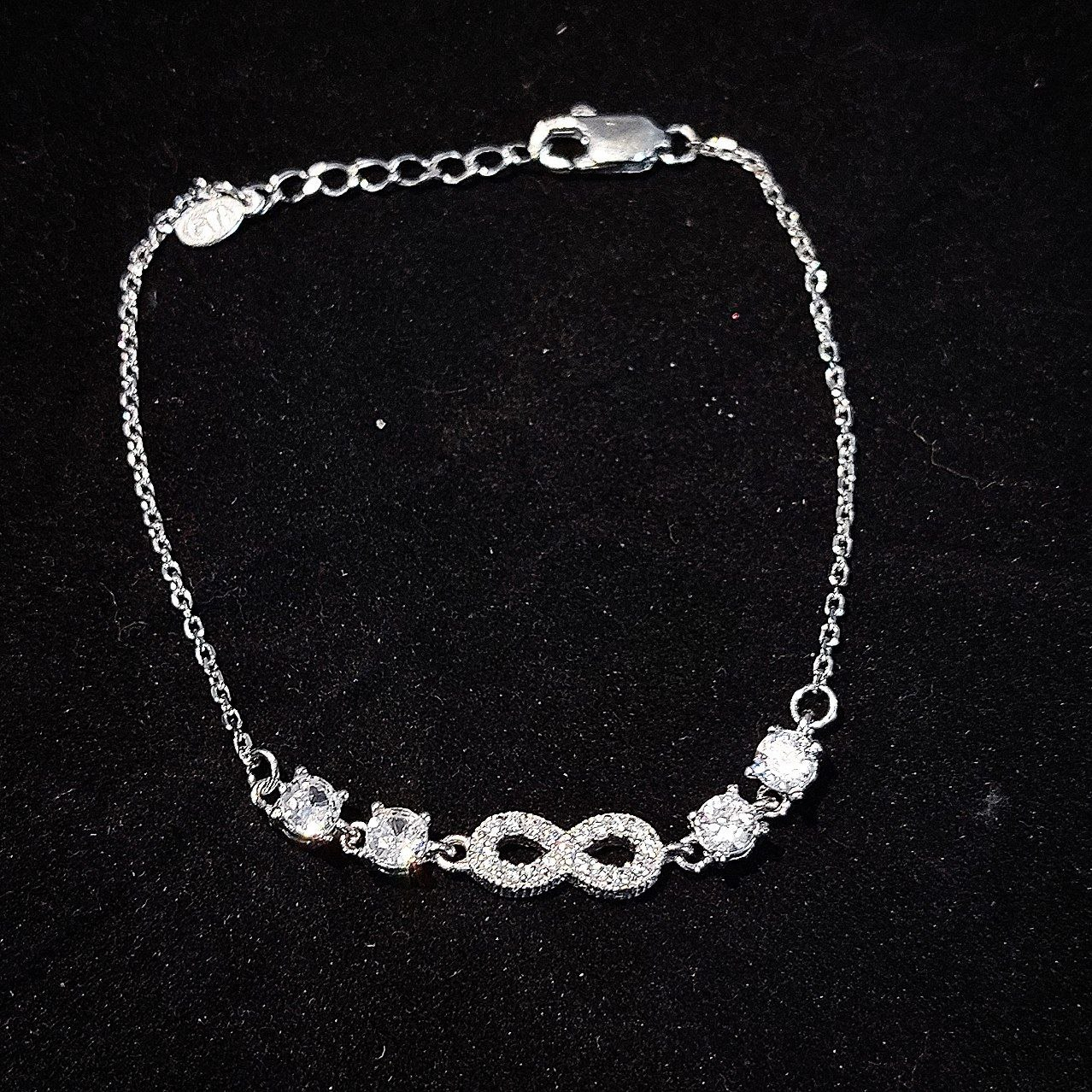 دستبند نقره زنانه جی تی ای مدل بینهایت