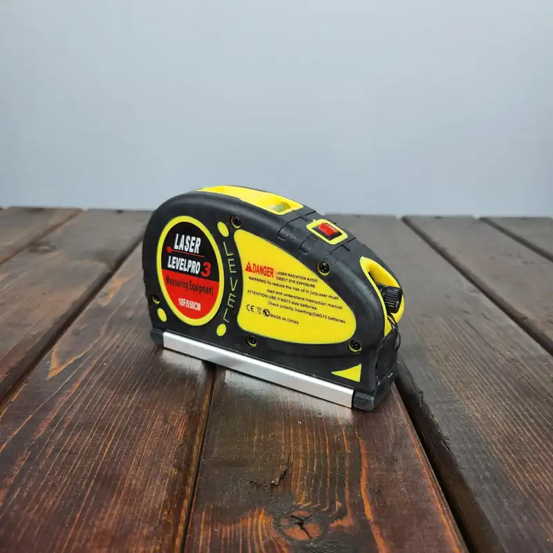 تراز لیزری لیزر لوور پرو  کد Lv05