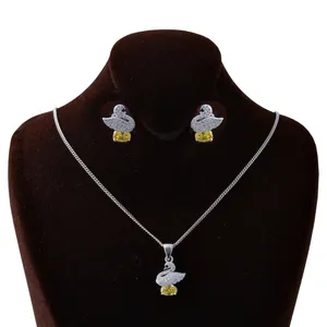      نیم ست نقره زنانه بازرگانی میلادی کد NTR_131 