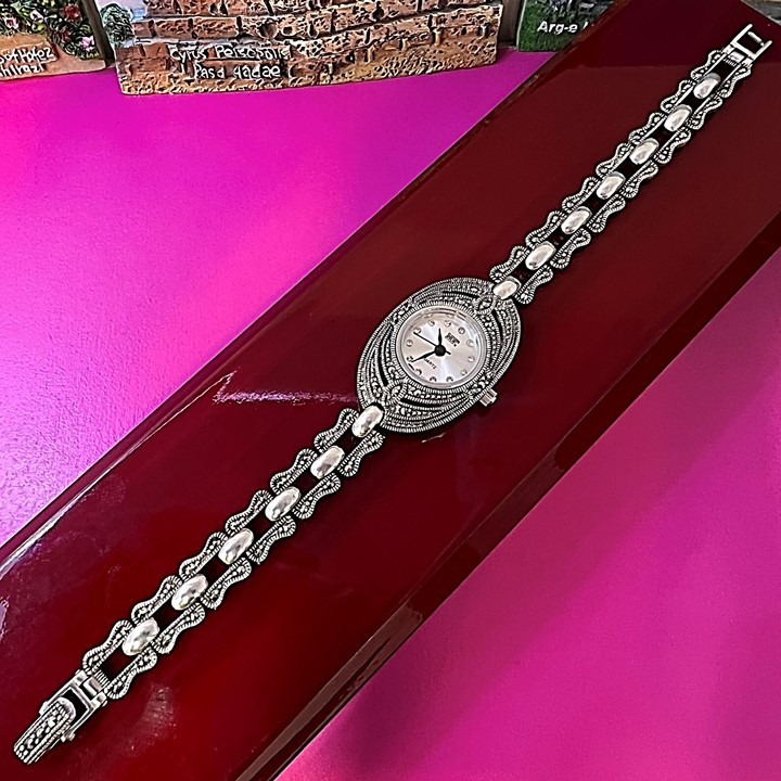 ساعت مچی عقربه ای نقره زنانه اچ اف مدل glsr-1071 ساعت مچی عقربه ای نقره زنانه اچ اف مدل glsr-1071