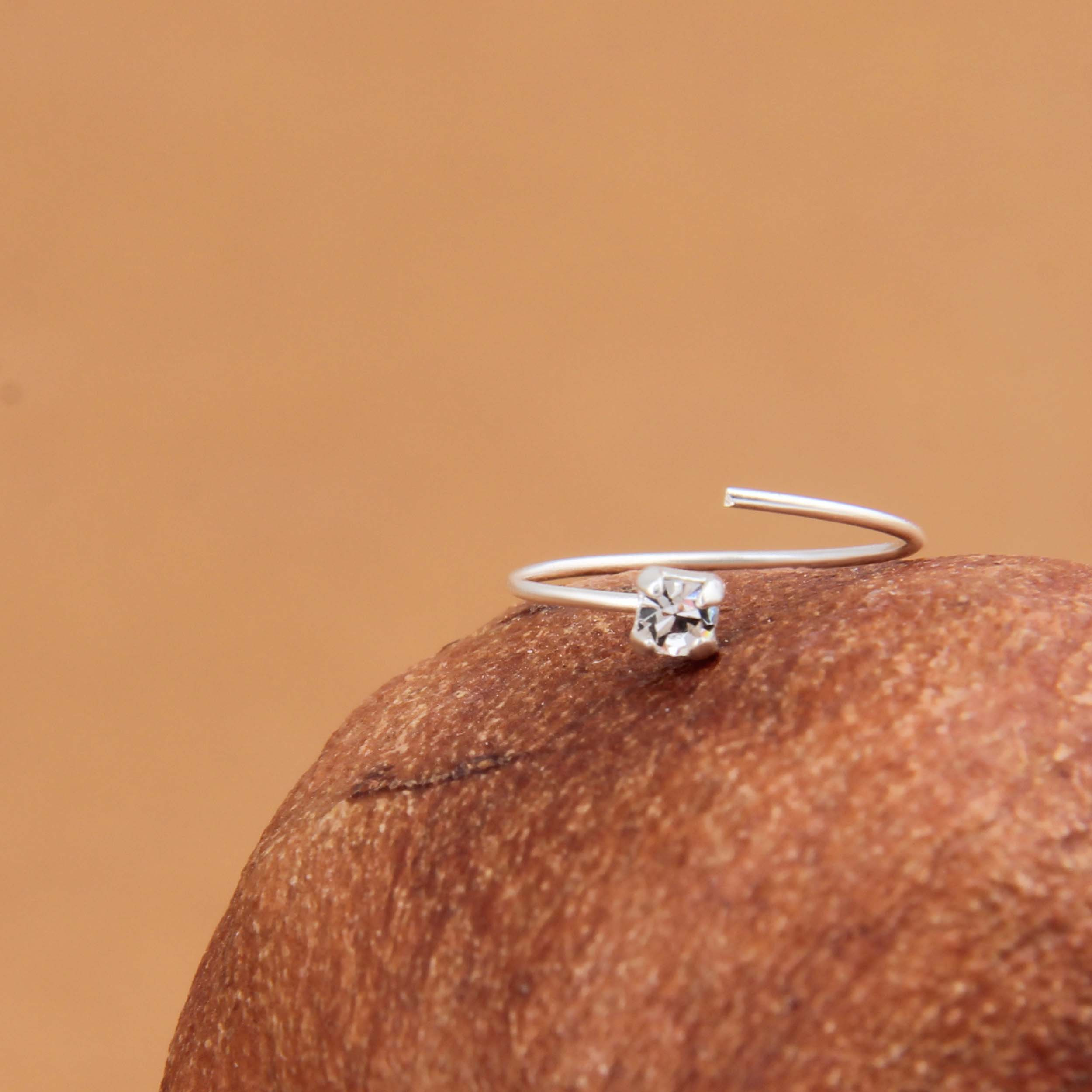 پیرسینگ نقره زنانه مدل فانتزی کد GZN_282