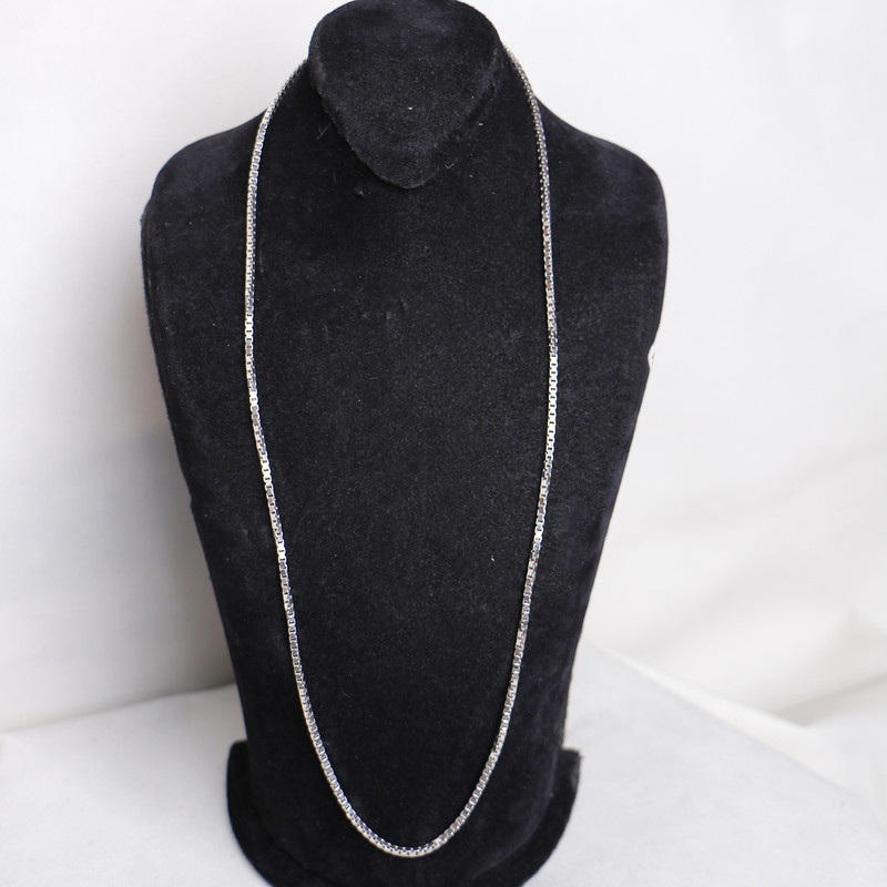 زنجیر نقره زنانه مدل ونزی کد NS068