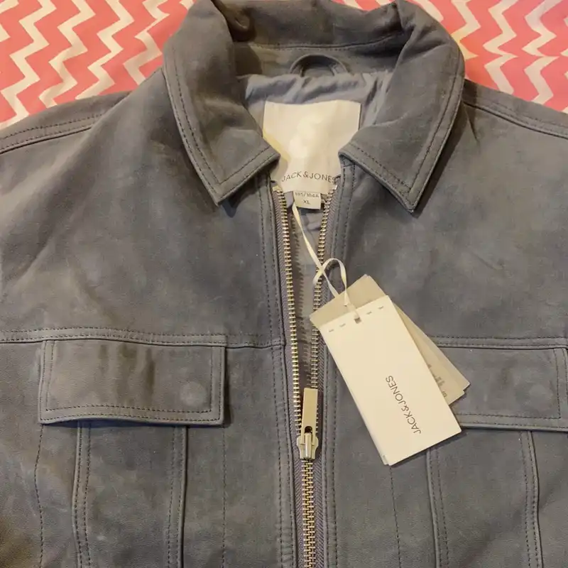 کت چرم مردانه جک اند جونز مدل MELFI