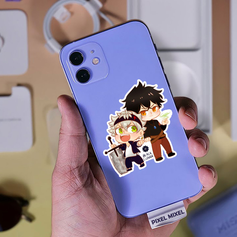 استیکر لپ تاپ پیکسل میکسل مدل انیمه شبدر سیاه آستا و یونو