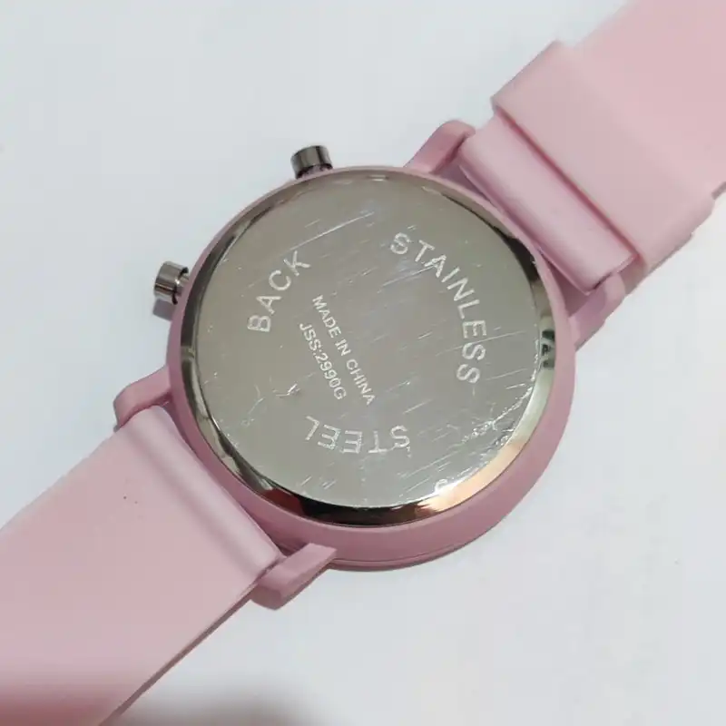 ساعت مچی دیجیتال زنانه مدل F01